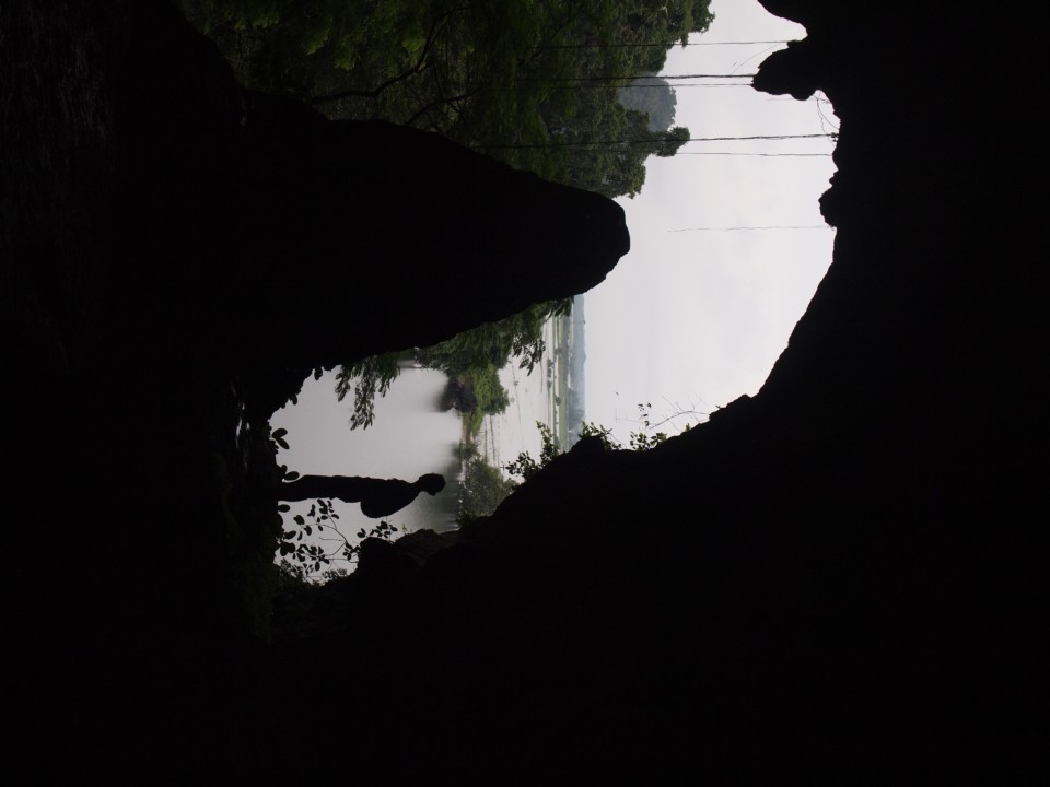 Ausgang aus einer der Höhlen. 