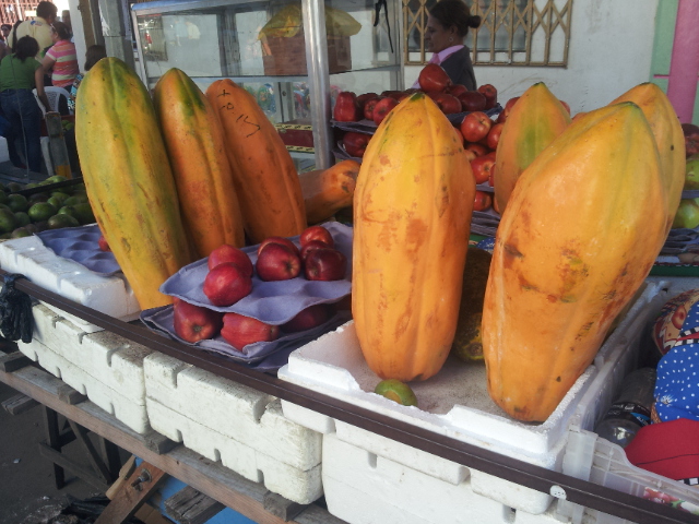 Papaya - So groß und so billig.